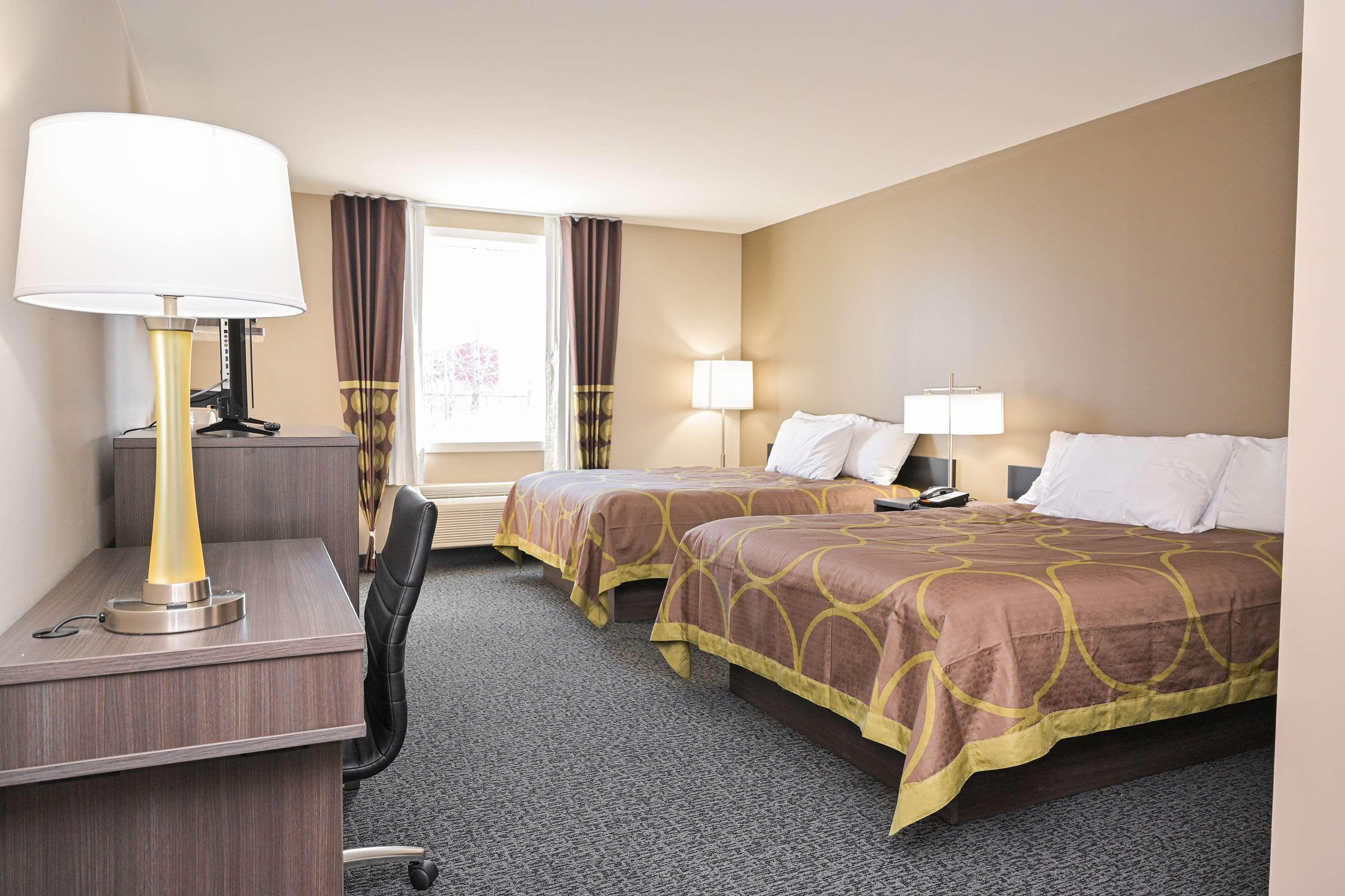 Super 8 By Wyndham Moosonee Hotel Exterior photo